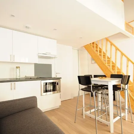 Delattre Apartment *