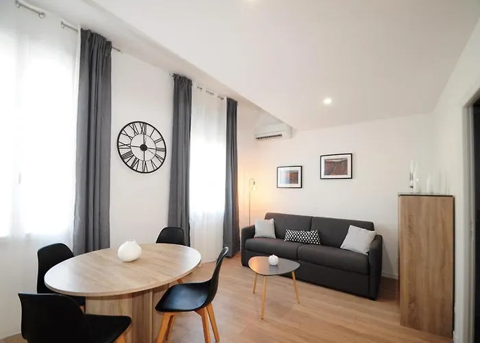 Delattre Apartment