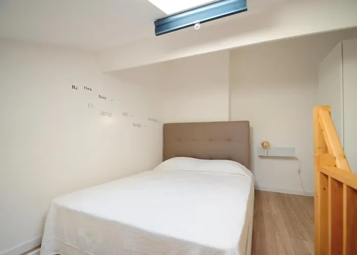 Delattre Apartment *