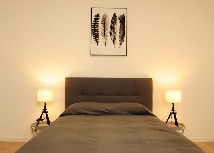 Delattre Apartment *