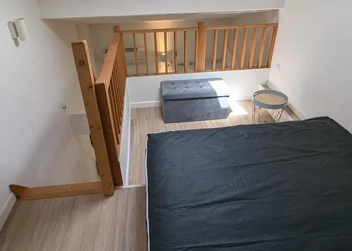 Delattre Apartment *